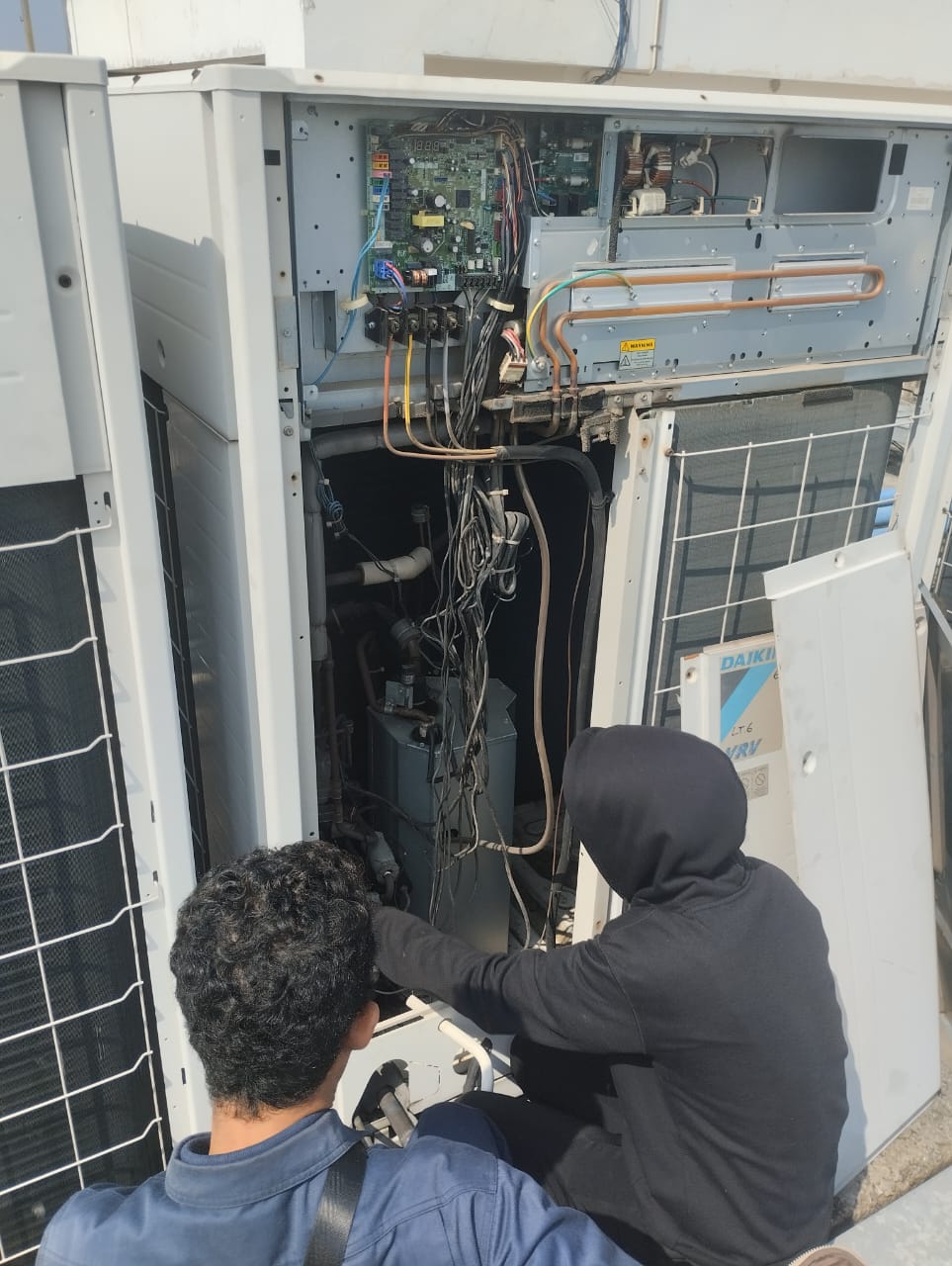 Maintenance AC VRV DAIKIN untuk operasional gedung lebih terjaga
