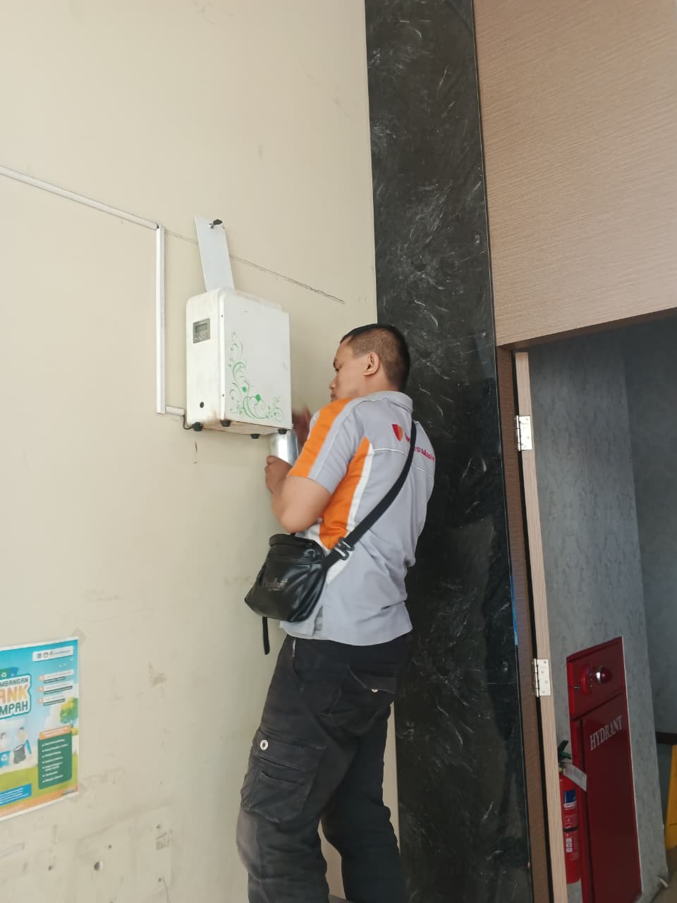 Maintenance plus refill scenting untuk area kantor dan pabrik